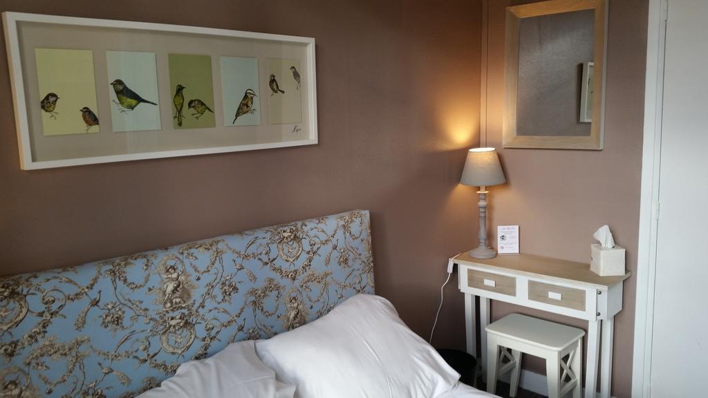 Aux Bles D'Or Hotel Pierrefonds Room photo